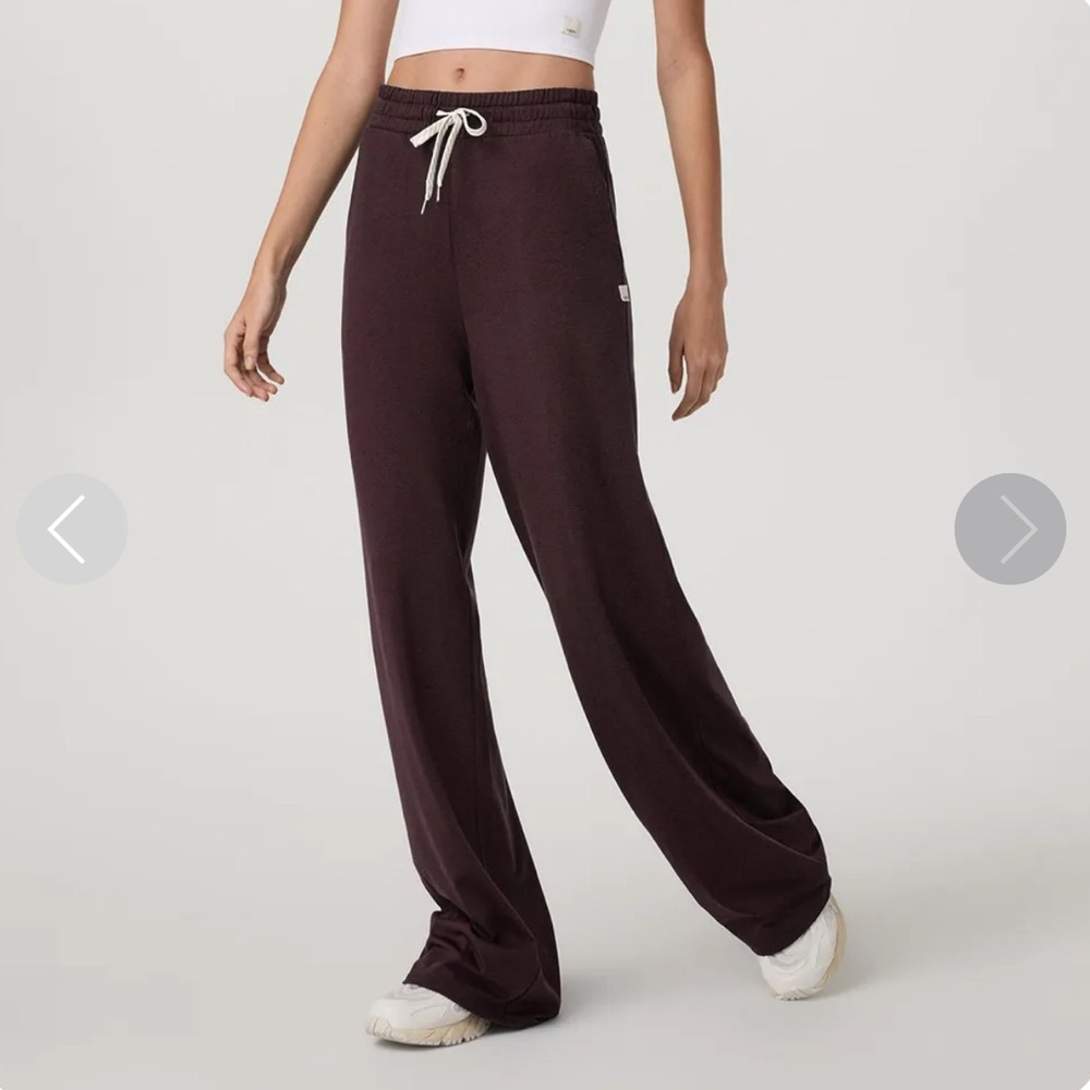 Vuori Halo Essential Wideleg Pant in Raisin Heather Brown Size Medium? - Picture 3 of 12